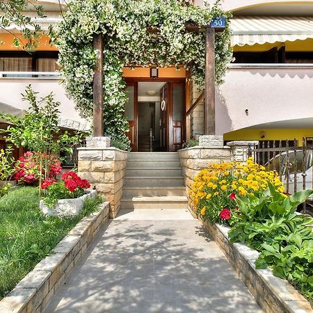 Apartment Roko Umag Eksteriør billede