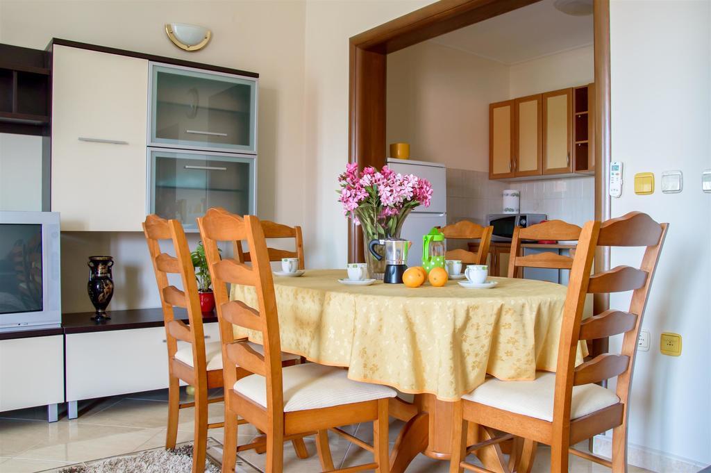 Apartment Roko Umag Eksteriør billede