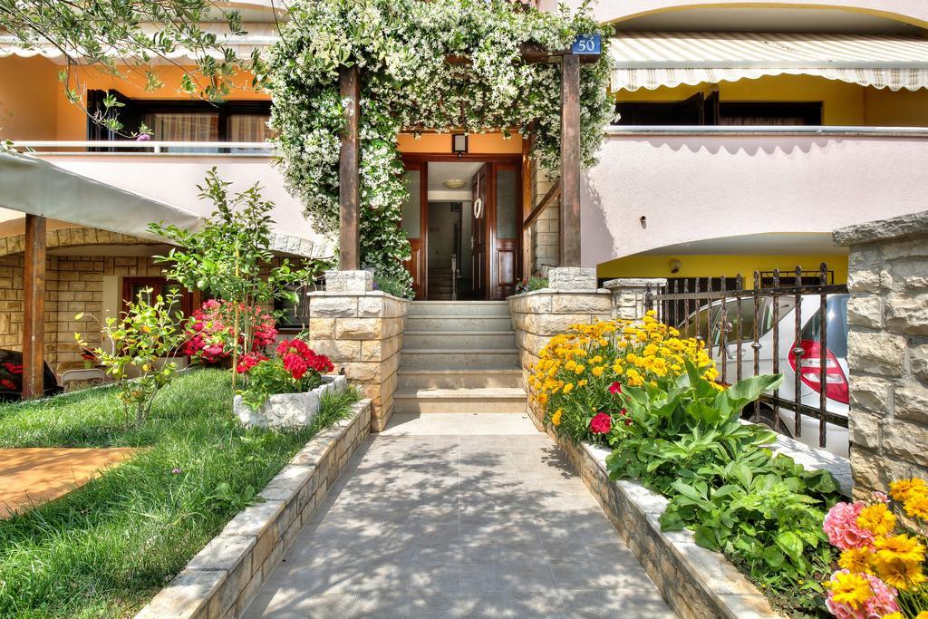 Apartment Roko Umag Eksteriør billede
