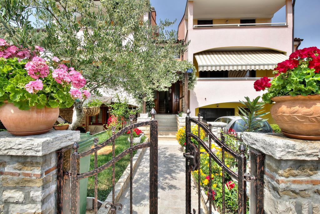 Apartment Roko Umag Eksteriør billede